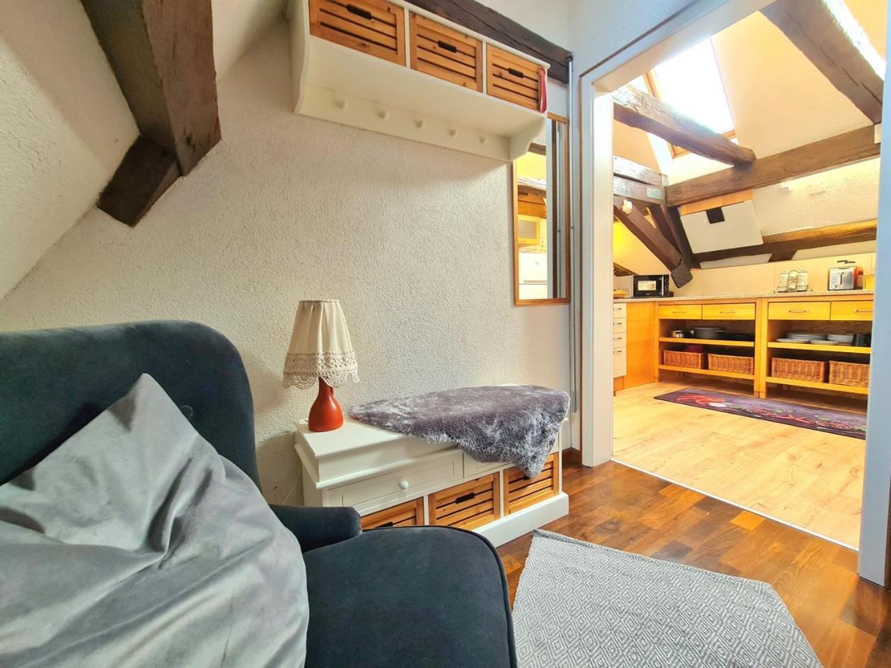 Avahome: Haus Fuer 16, Wlan, Parkplaetze, Netflix, Nespresso Kandel Bagian luar foto